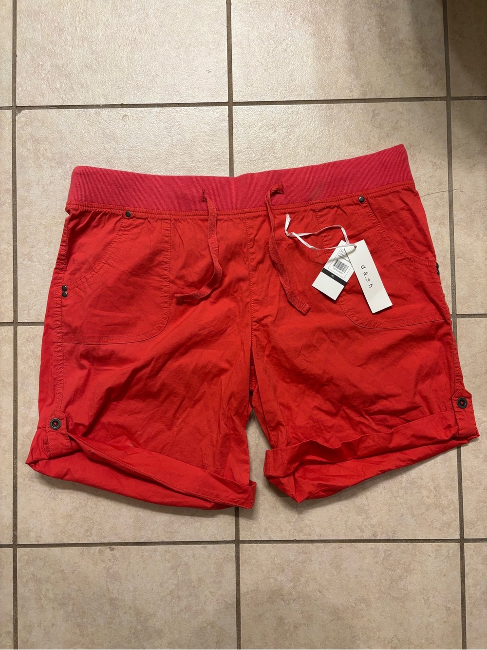 Dash Women’s XL Coral Red Pull On Shorts Rolled Hem Stretch Waist NWT